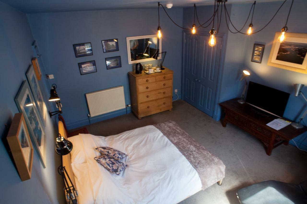 Bed and Breakfast Hill View House Дартмаут Экстерьер фото